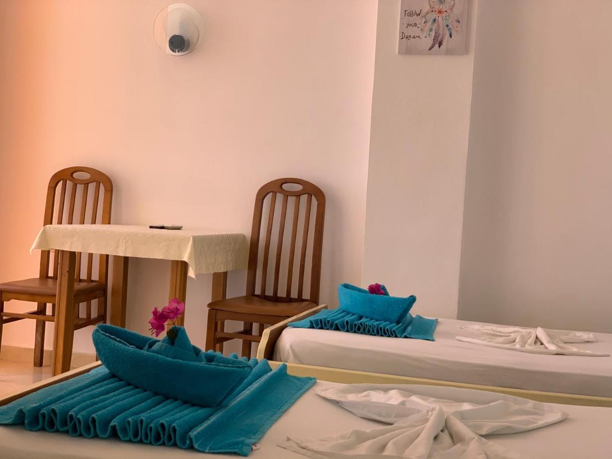Cocktail & Dreams - Beach Hotel Sarandë 외부 사진